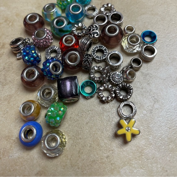 Bag of beads.  Great for making jewelry. - Picture 2 of 4